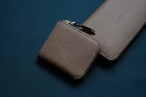 L字ファスナー財布