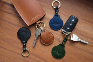 エアタグ専用レザーカバー